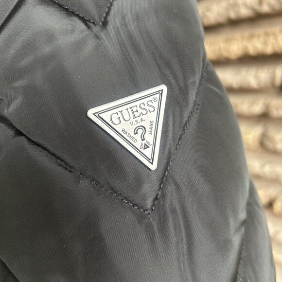 Guess Black Midweight Belted Puffer Jacket With Removable Fur Trim Size M - Picture 9 of 14